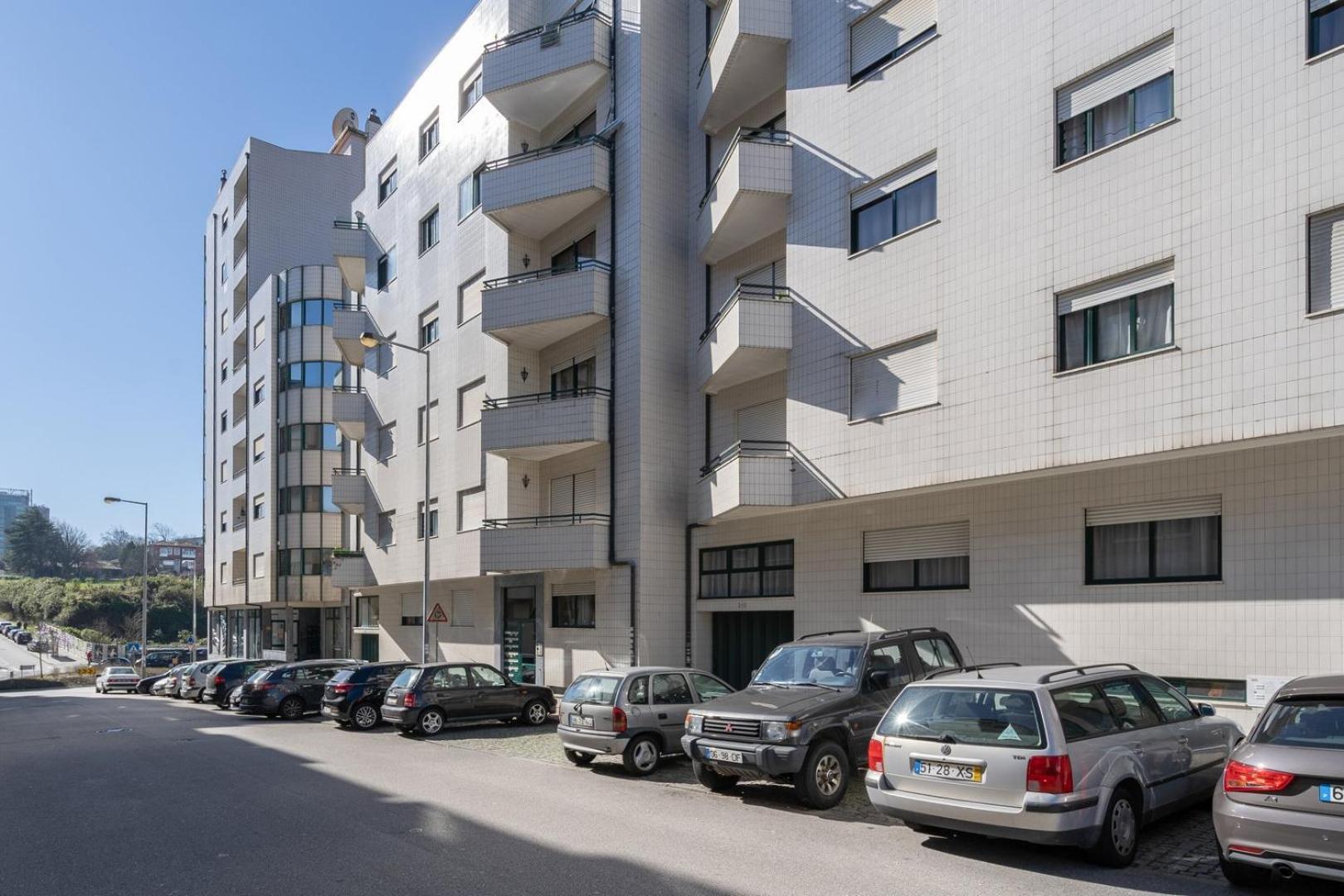 Guestready - Modern 2Br Flat In Vila Nova De Gaia Porto Exterior photo